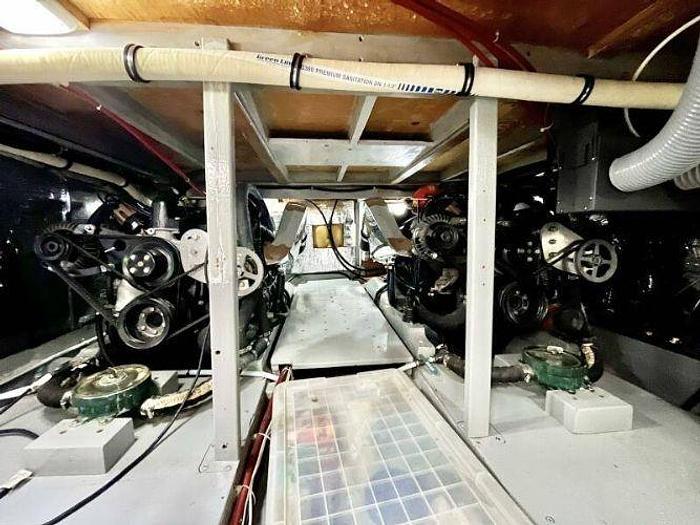 Used 1970 Tollycraft CB Tri Cabin