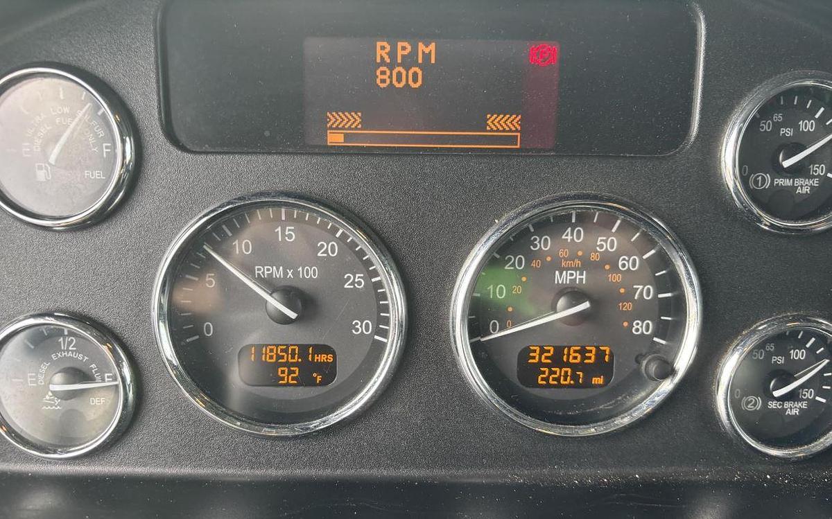 Used 2018 Peterbilt 348 Car Hauler Truck