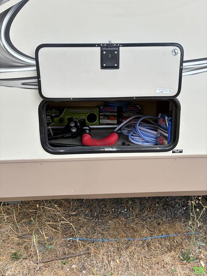 Used 2018 Flagstaff Superlite
