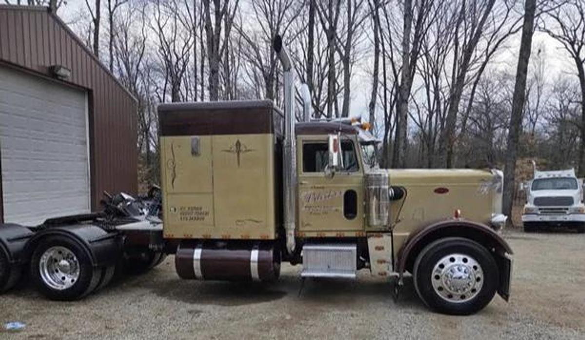 Used 1972 Peterbilt 359