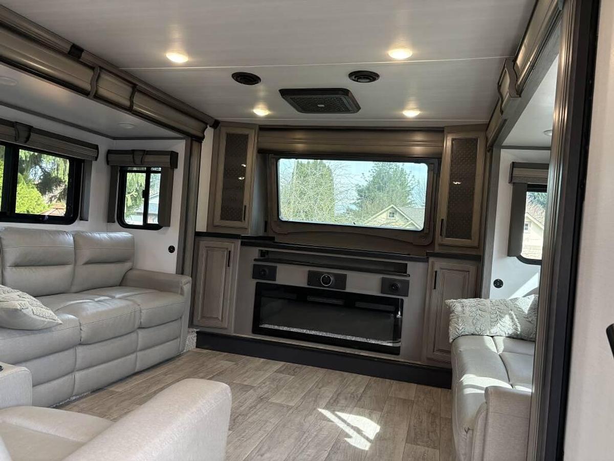 Used 2022 Keystone Montana 3761FL Fifth Wheel