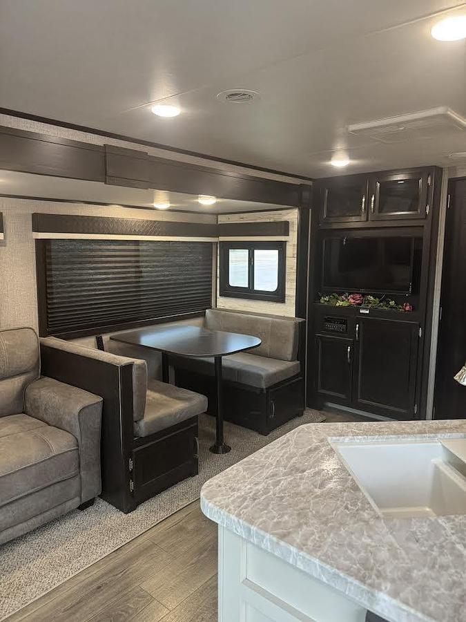 Used 2020 Jayco Featherlight Travel Trailer