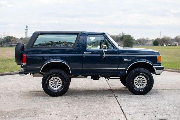 Used 1990 Ford Bronco XLT