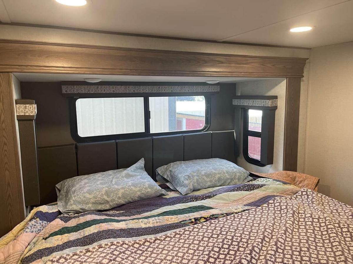 Used 2023 Alliance Paradigm R328K