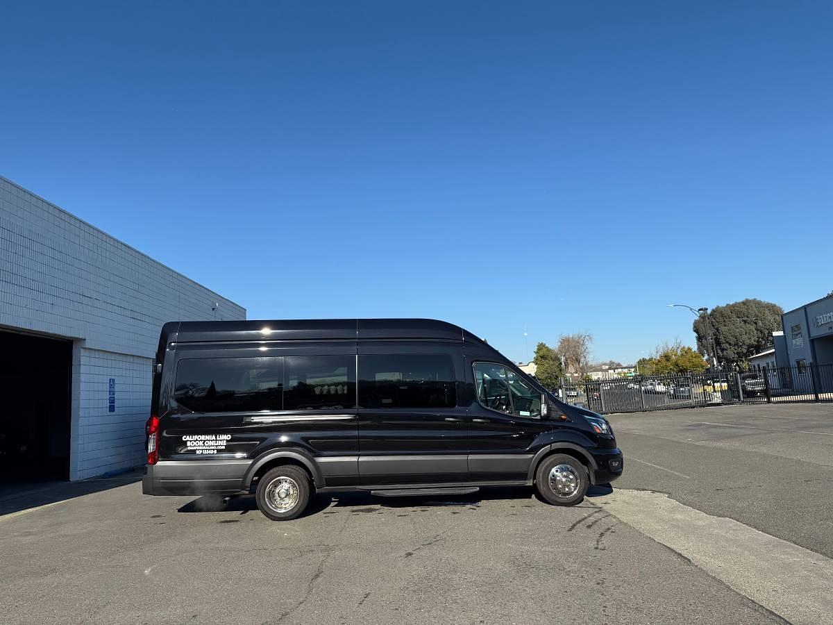 Used 2023 Ford 350hd Transit Limo Van Sprinter
