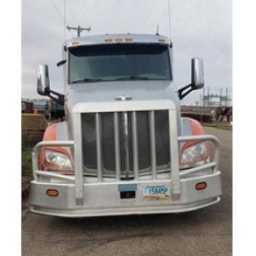 Used 2015 Peterbilt 579 Sleeper Truck