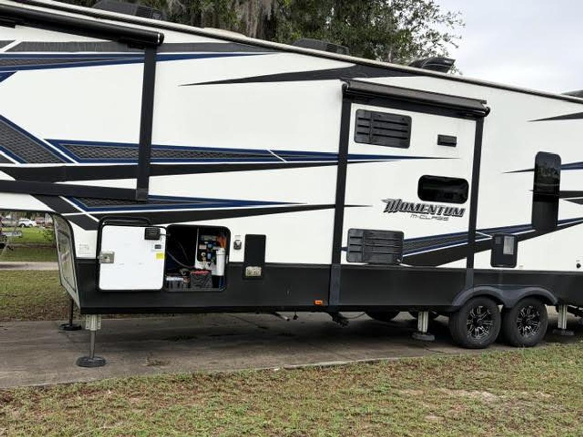 Used 2020 Grand Design Momentum 349m