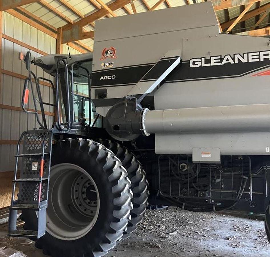 Used 2008 GLEANER R65 Combine