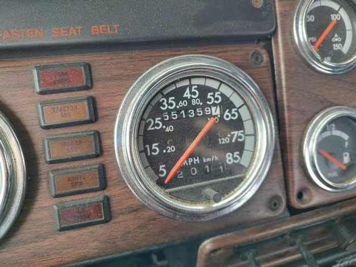 Used 1999 Freightliner Single Axle Truck