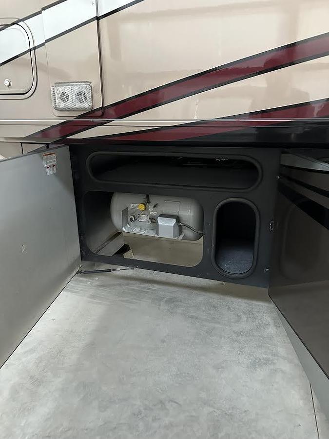 Used 2018 Winnebago Forza 38W Class A Motorhome