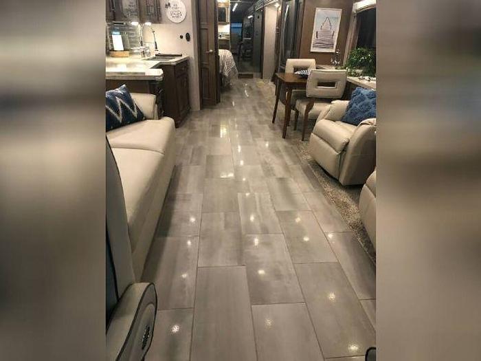 Used 2020 Newmar VENTANA 4037