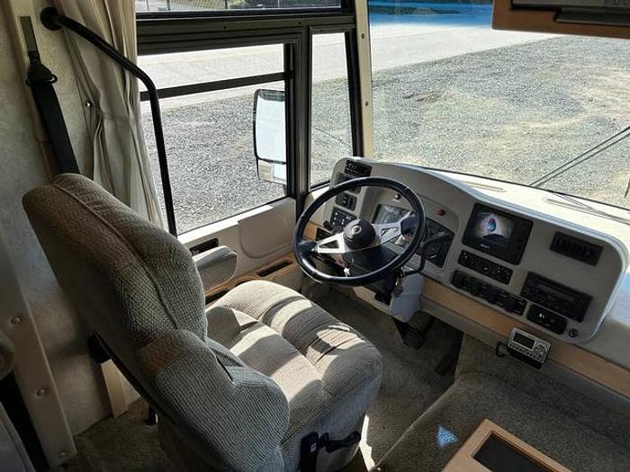 Used 2004 Itasca Suncruiser 35U