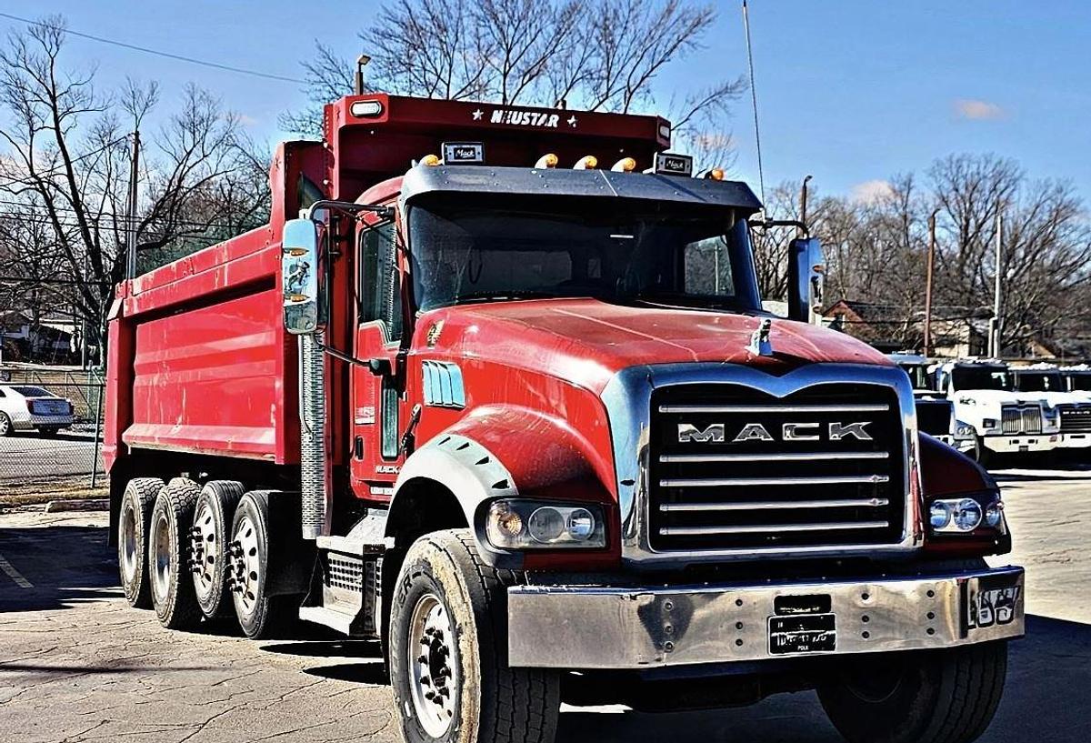 Used 2018 Mack Granite Gu713 Dump Truck