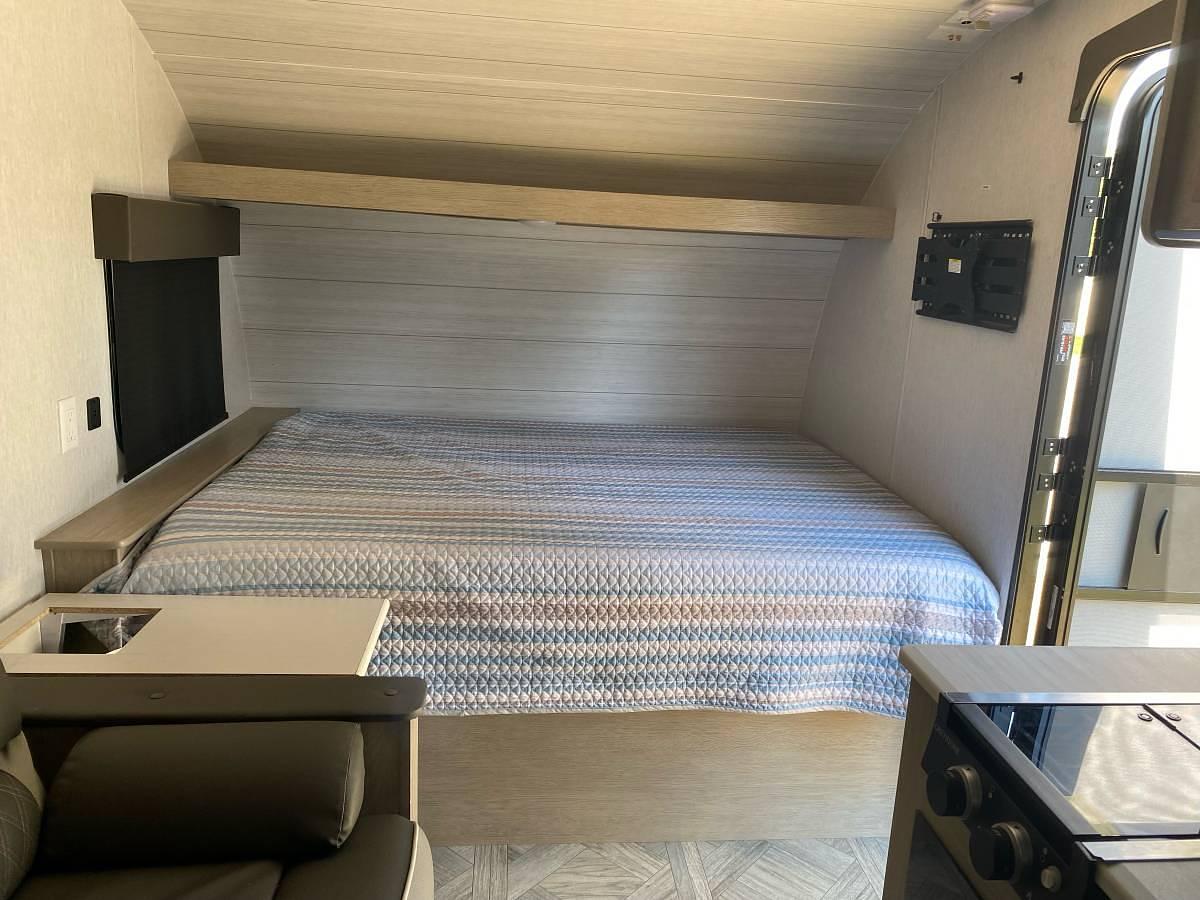 Used 2024 Forest River Wildwood X-Lite