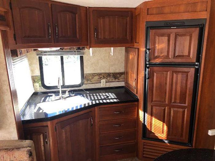 Used 2012 Keystone Cougar 331MKS Fifth Wheel