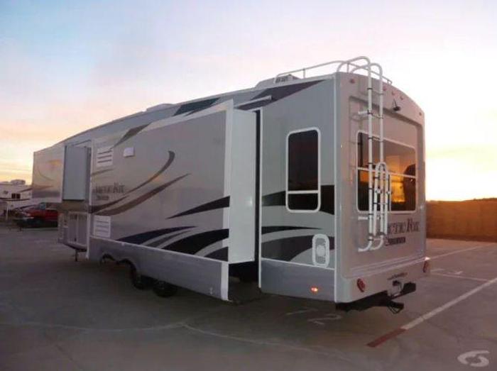 Used 2020 Northwood Arctic Fox Grande Ronde 35-5Z with a 2020 Chevrolet Silverado 3500HD 4WD