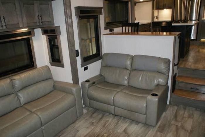 Used 2021 Forest River Riverstone 42FSKG