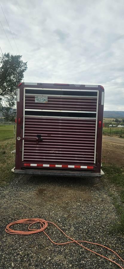 Used 2004 Featherlite Horse Trailer with Living Quarters
