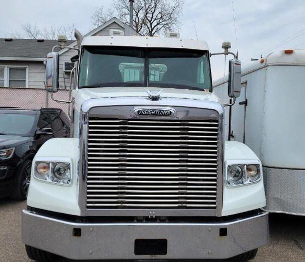 Used 2015 Freightliner CORONADO 122 SD