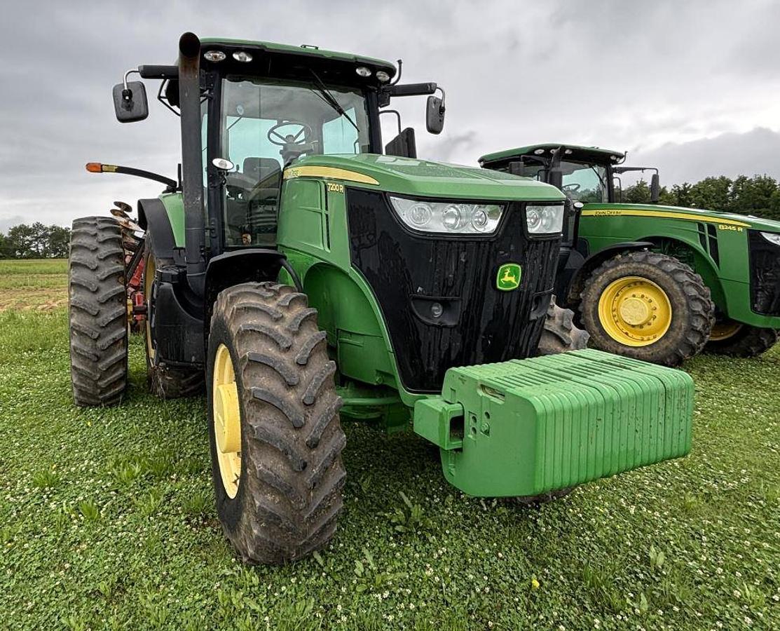 Used 2011 John Deere 7200R