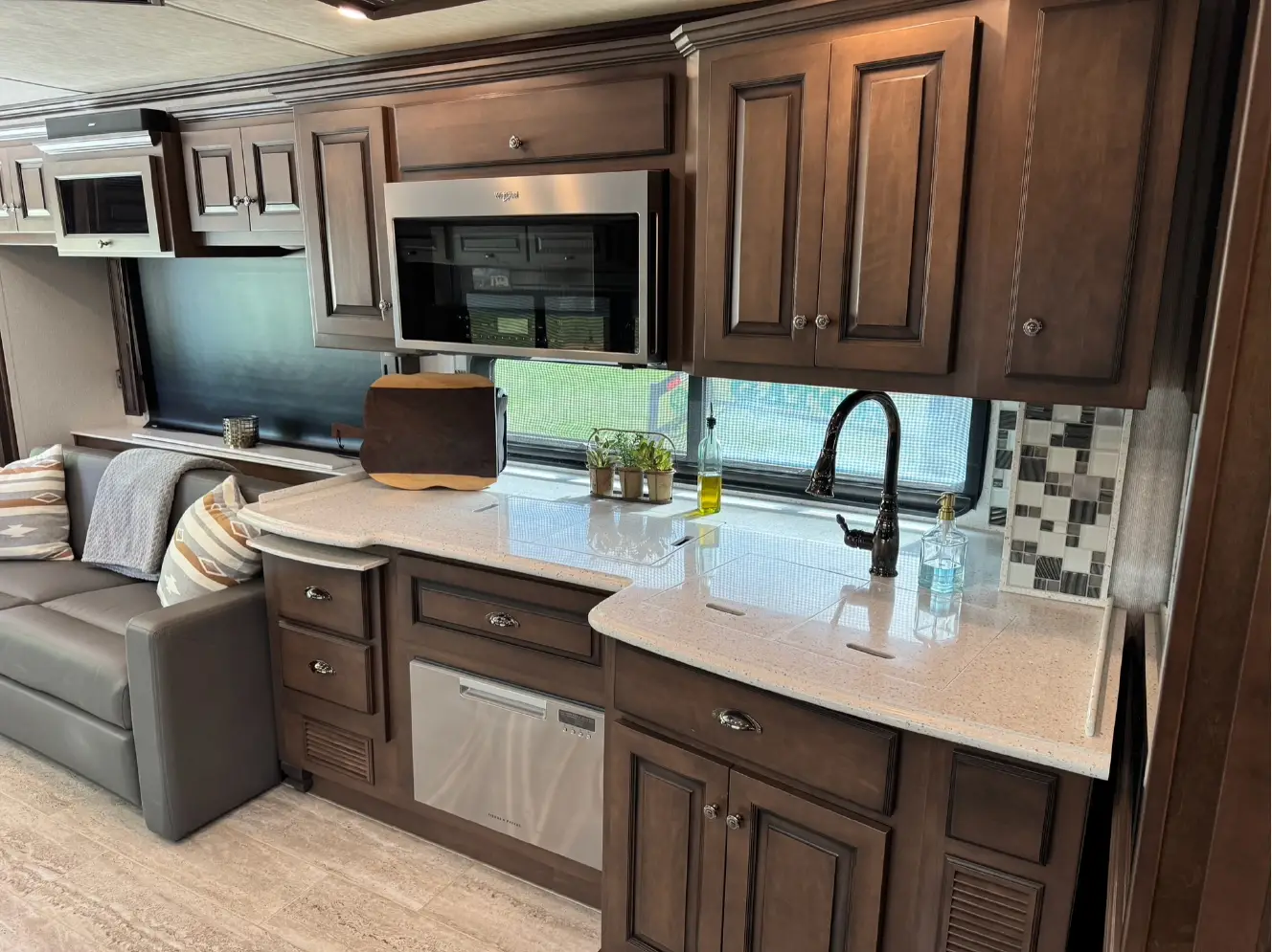 Used 2021 Newmar Dutch Star 4369