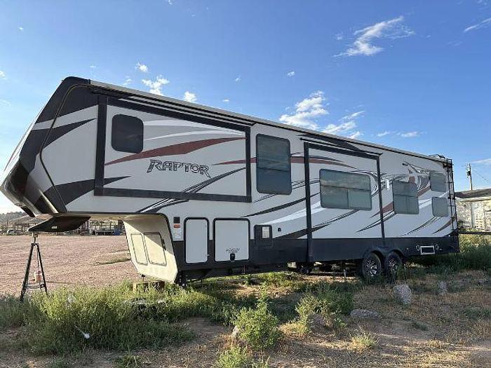 Used 2016 Keystone Raptor 352TS
