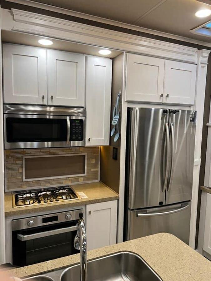 Used 2019 40' Vanleigh Vilano 375FL