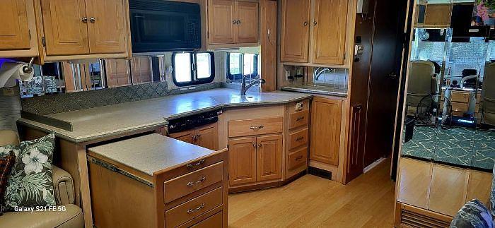 Used 2006 Tiffin Motorhomes Phaeton 40QDH