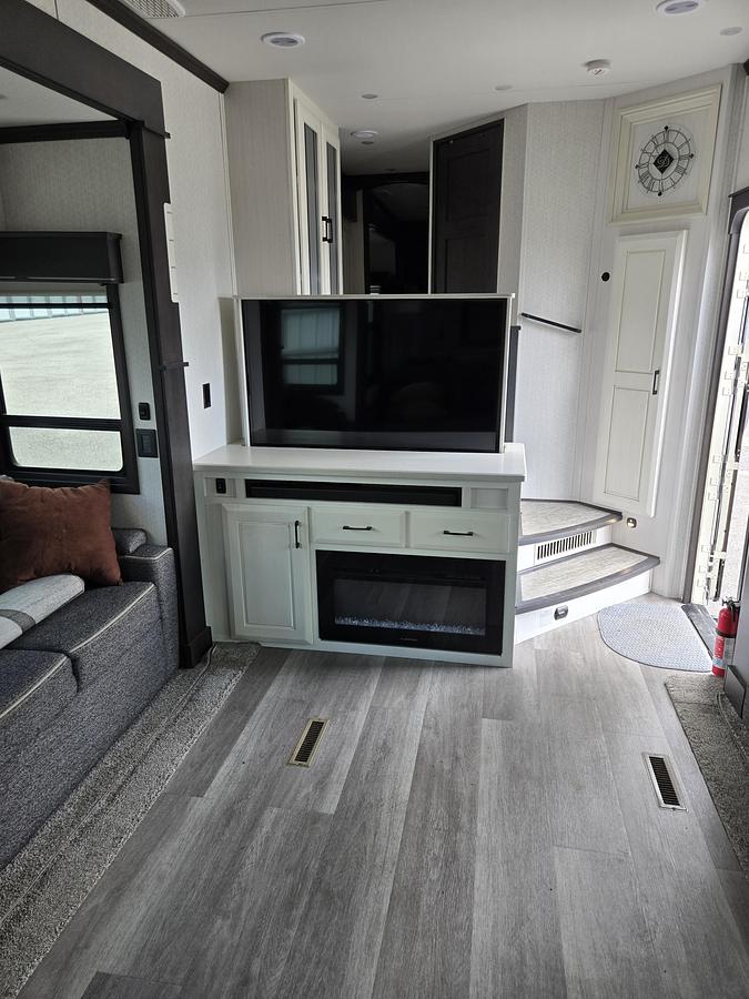 Used 2022 DRV Elite Suite 41RKSB4 Fifth Wheel
