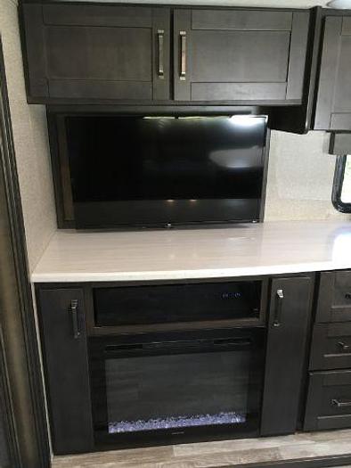 Used 2021 Grand Design Reflection 31MB