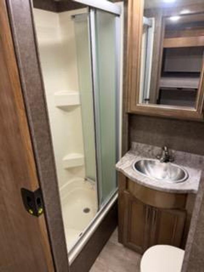 Used 2020 Thor Motor Coach Challenger 37DS Class A Motorhome