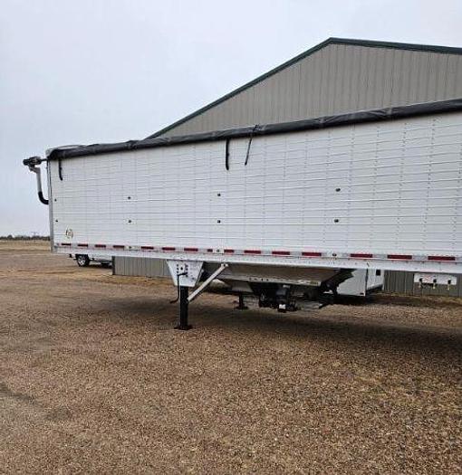 Used 2017 Wilson DWH-650 Hopper Bottom Trailer