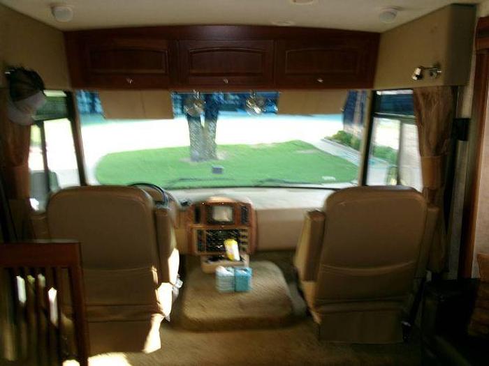Used 2010 Winnebago SIGHTSEER 33C