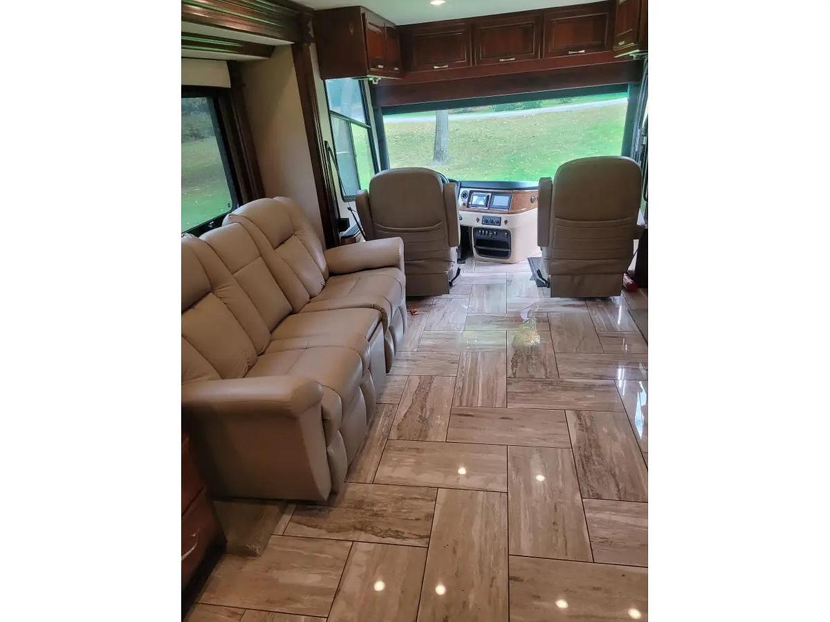 Used 2017 Fleetwood Discovery 37R Class A Motorhome
