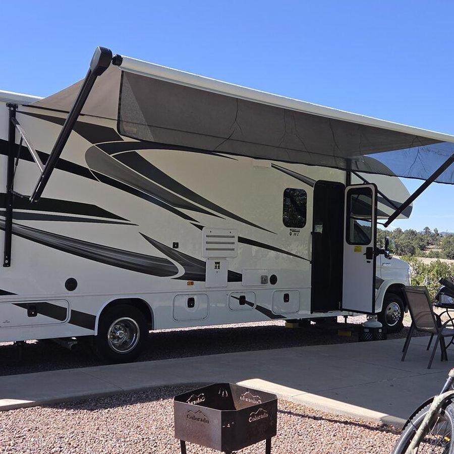 Used 2022 Jayco Greyhawk 30Z