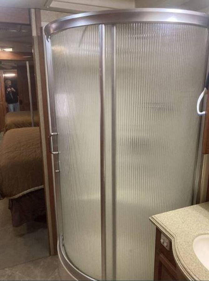 Used 2008 Holiday Rambler ENDEAVOR 40PDQ Class A Motorhome