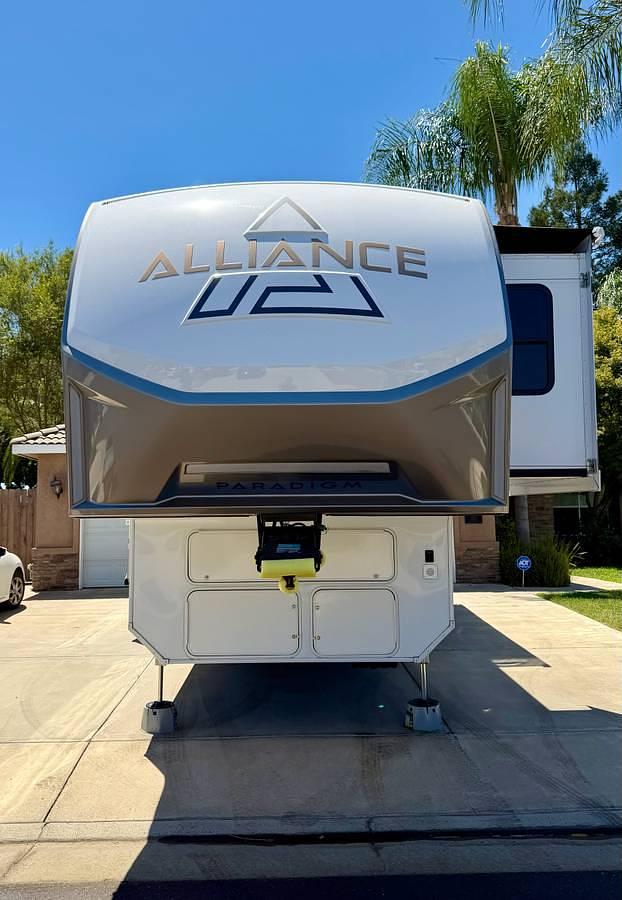 Used 2025 Alliance Paradigm 310RL Fifth Wheel