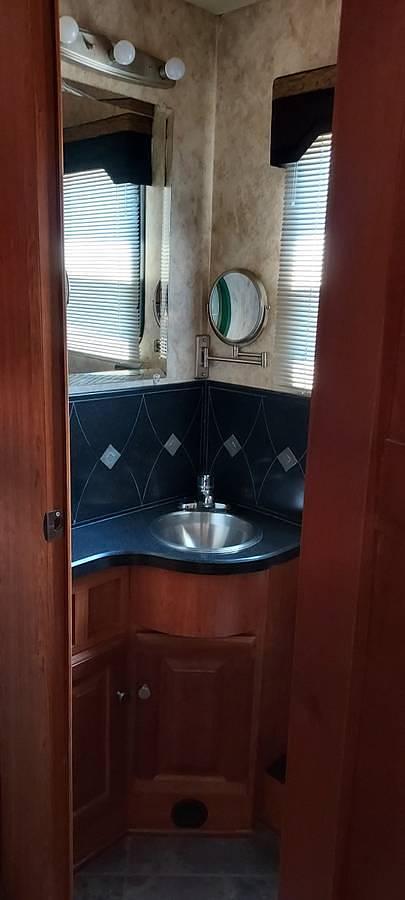 Used 2011 Winnebago Journey 40U Class A Motorhome