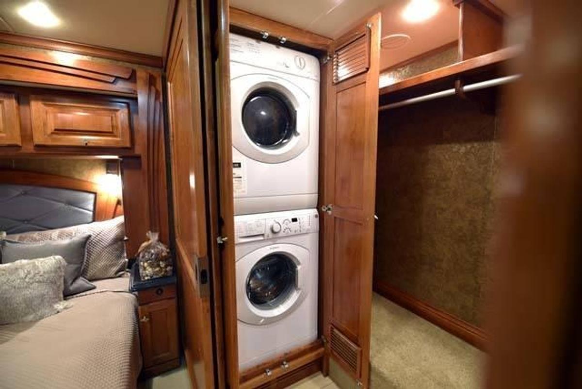 Used 2015 Tiffin Phaeton 40AH Class A Motorhome