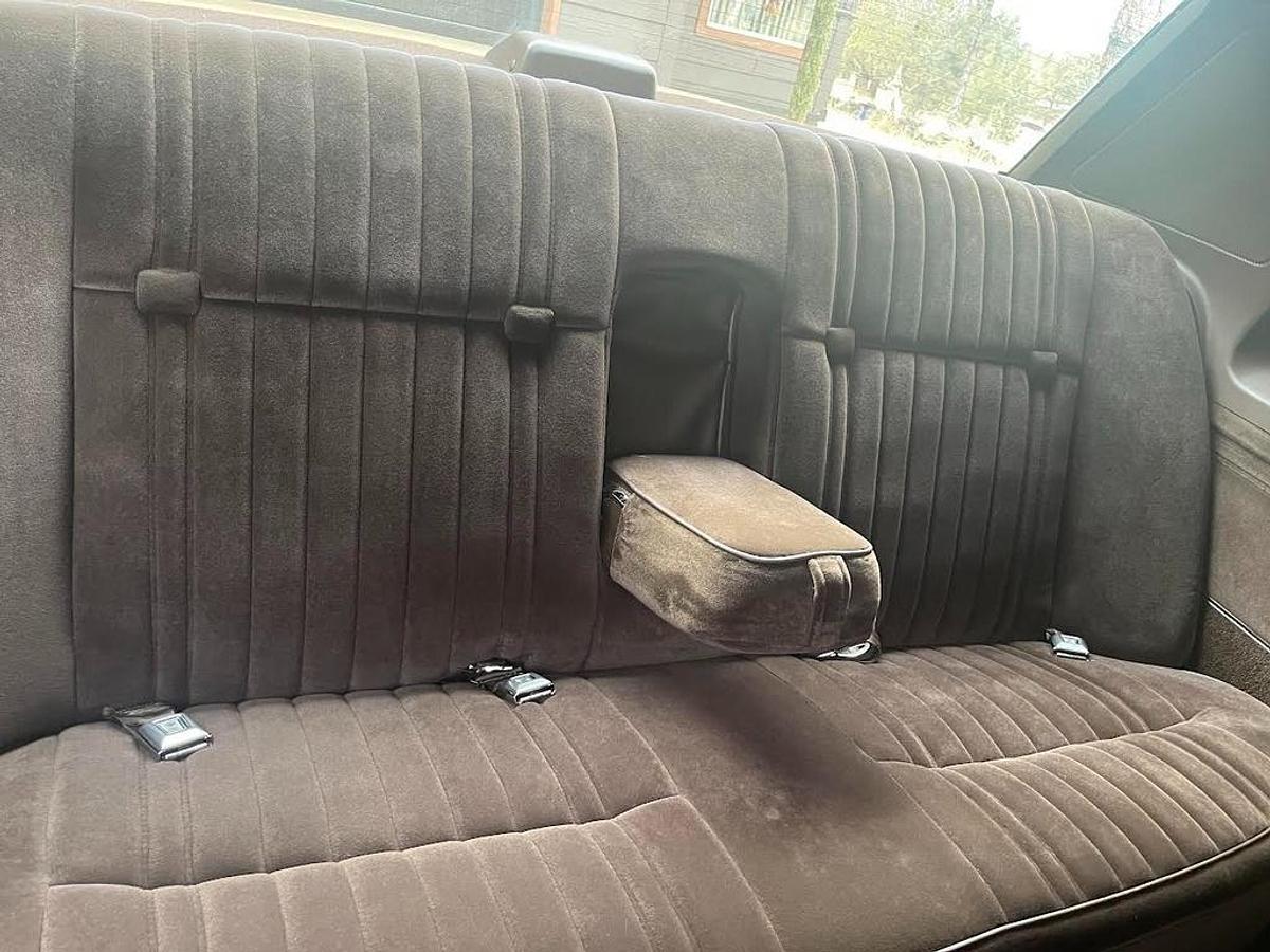 Used 1986 Ford Crown Victoria