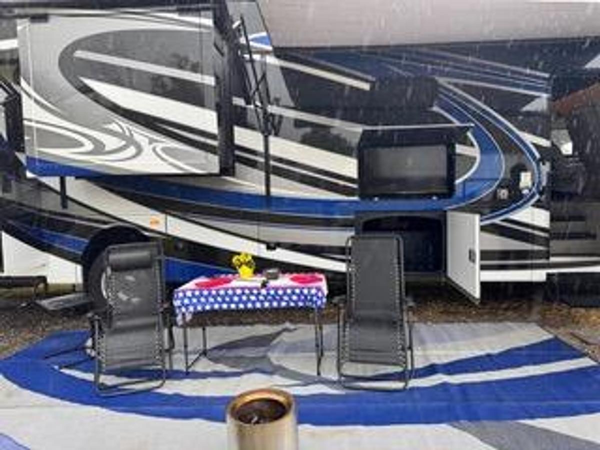 Used 2020 Thor Motor Coach Outlaw 37RB