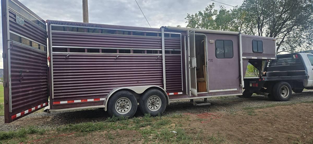 Used 2004 Featherlite Horse Trailer with Living Quarters