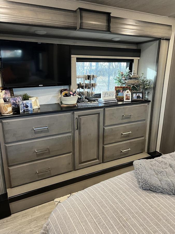 Used 2021 Keystone Montana 3781RL Fifth Wheel