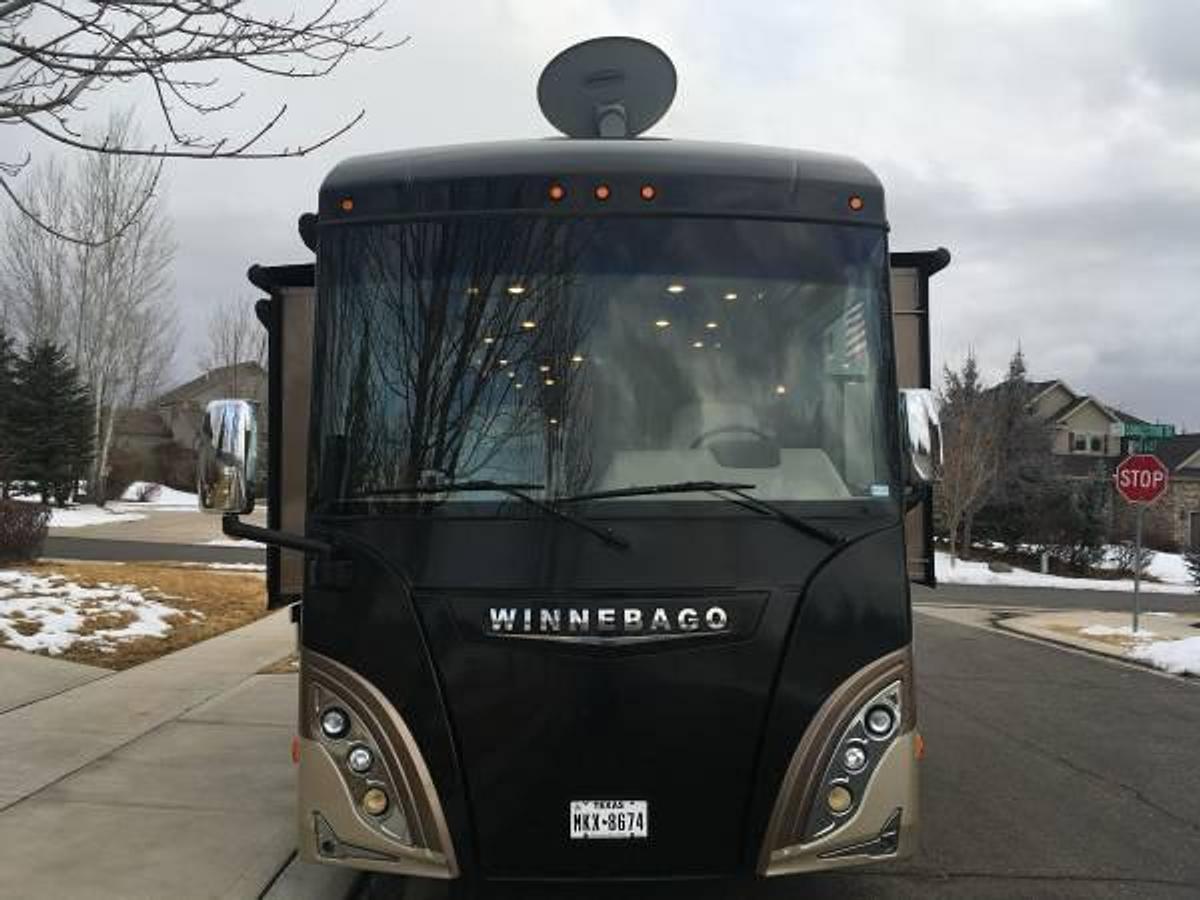 Used 2016 Winnebago Journey 40R Diesel Pusher