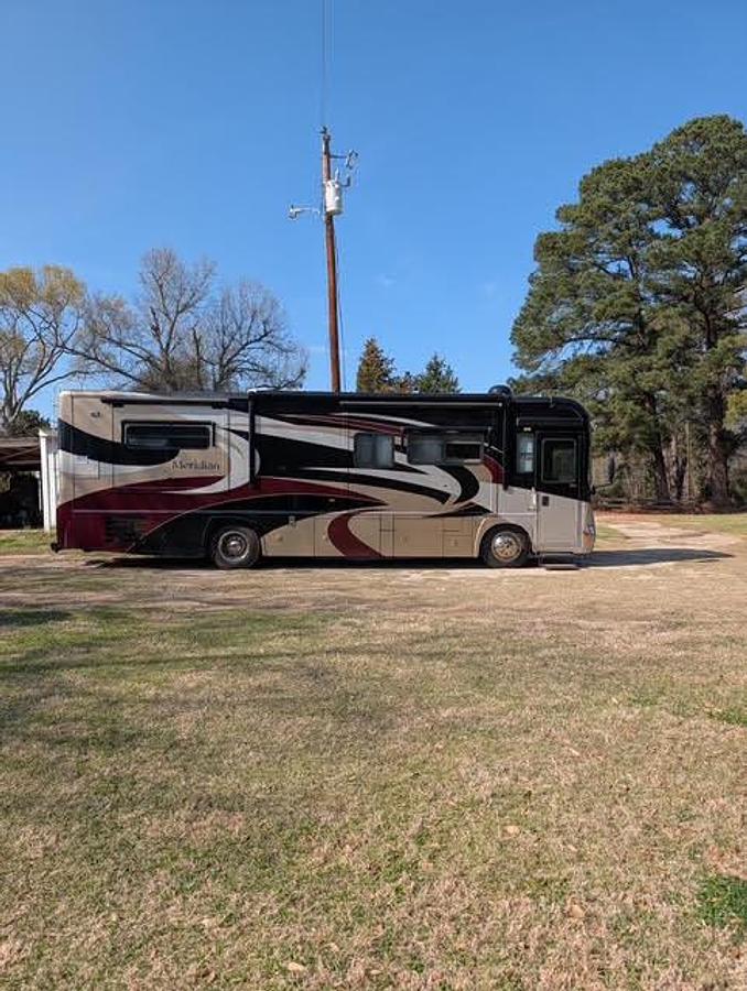 Used 2010 Itasca Meridian V Class 34Y