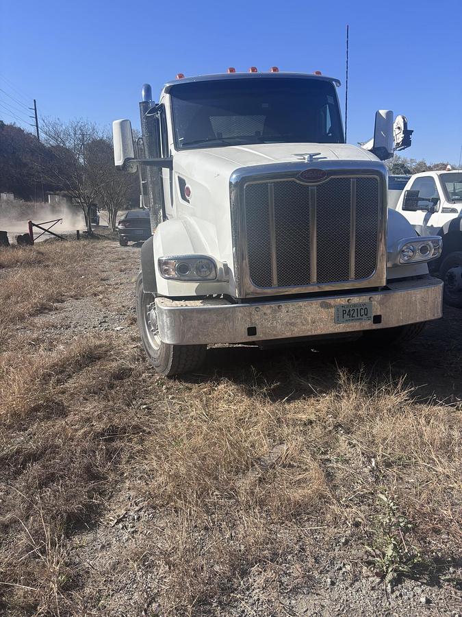 Used 2025 Peterbilt 567 Flatbed Truck