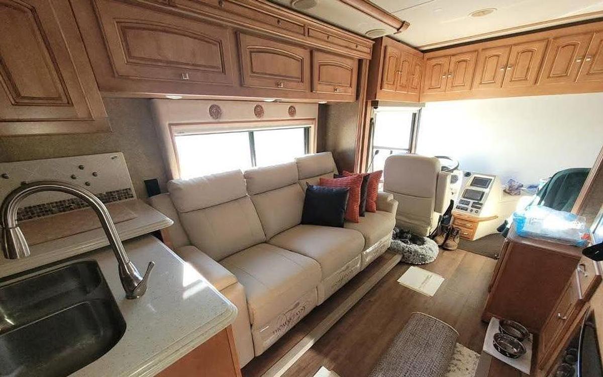 Used 2013 Winnebago Journey 34B Class A Motorhome