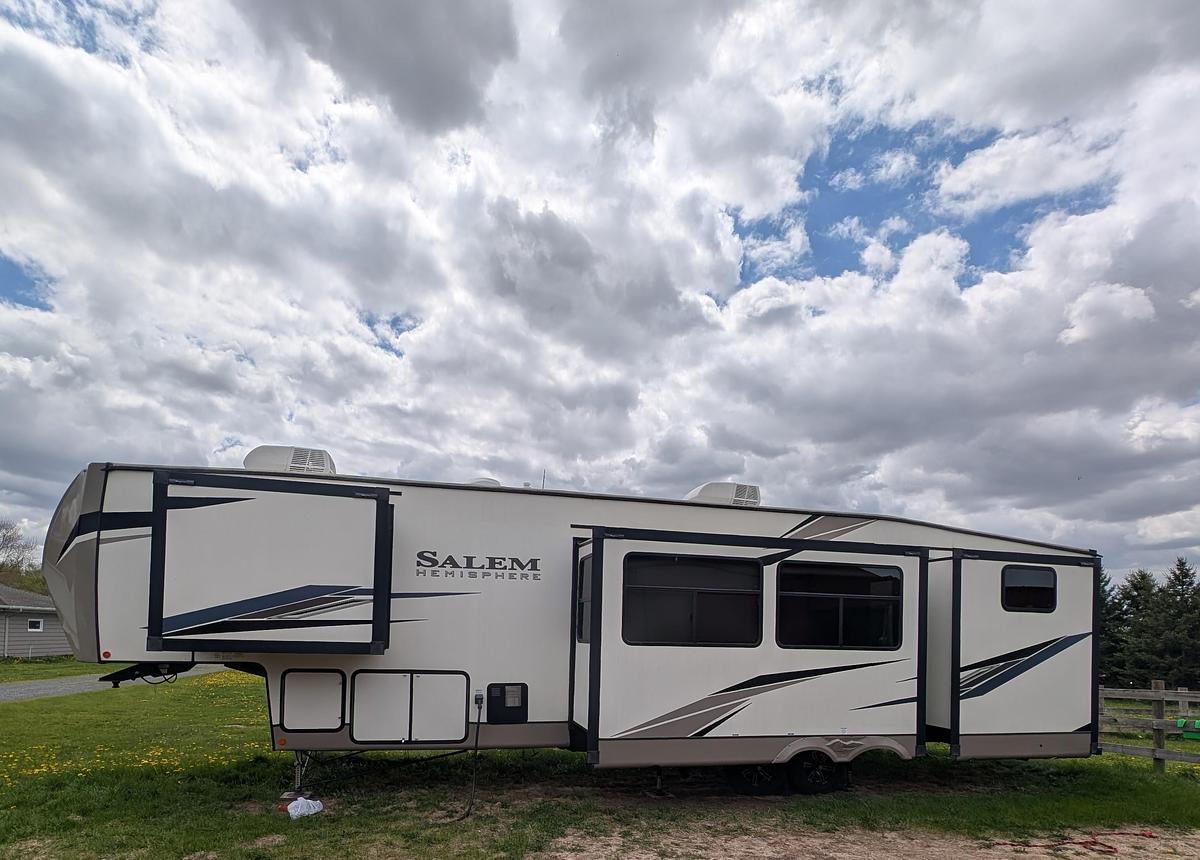 Used 2022 Forest River Salem Hemisphere 356qb