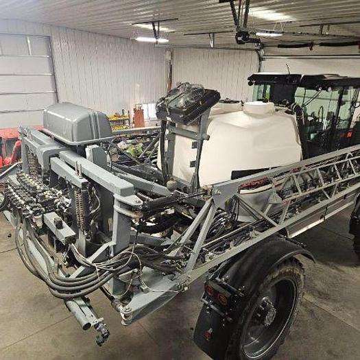 Used 2019 Bruin HS1100 Self Propelled Sprayer