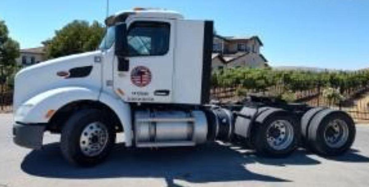 Used 2018 Peterbilt 579